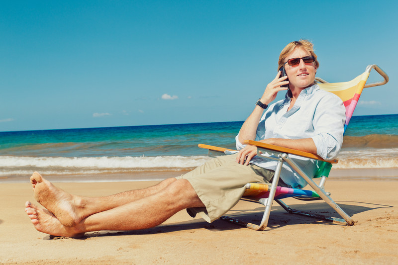 Five Tips for Keeping Tabs on Your Business While You’re on Vacation
